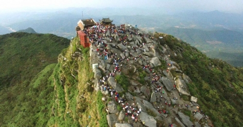 Ha Long - Yen Tu 2 days 1 night tour