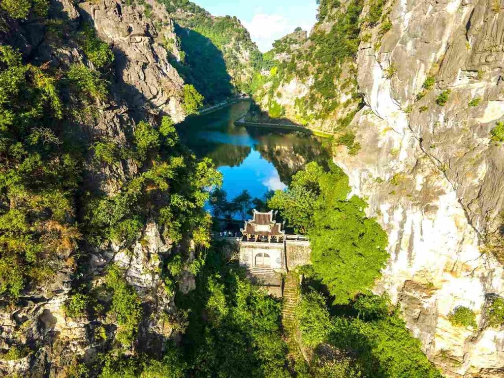 Hoa Lu - Tam Coc 1 day tour itinerary