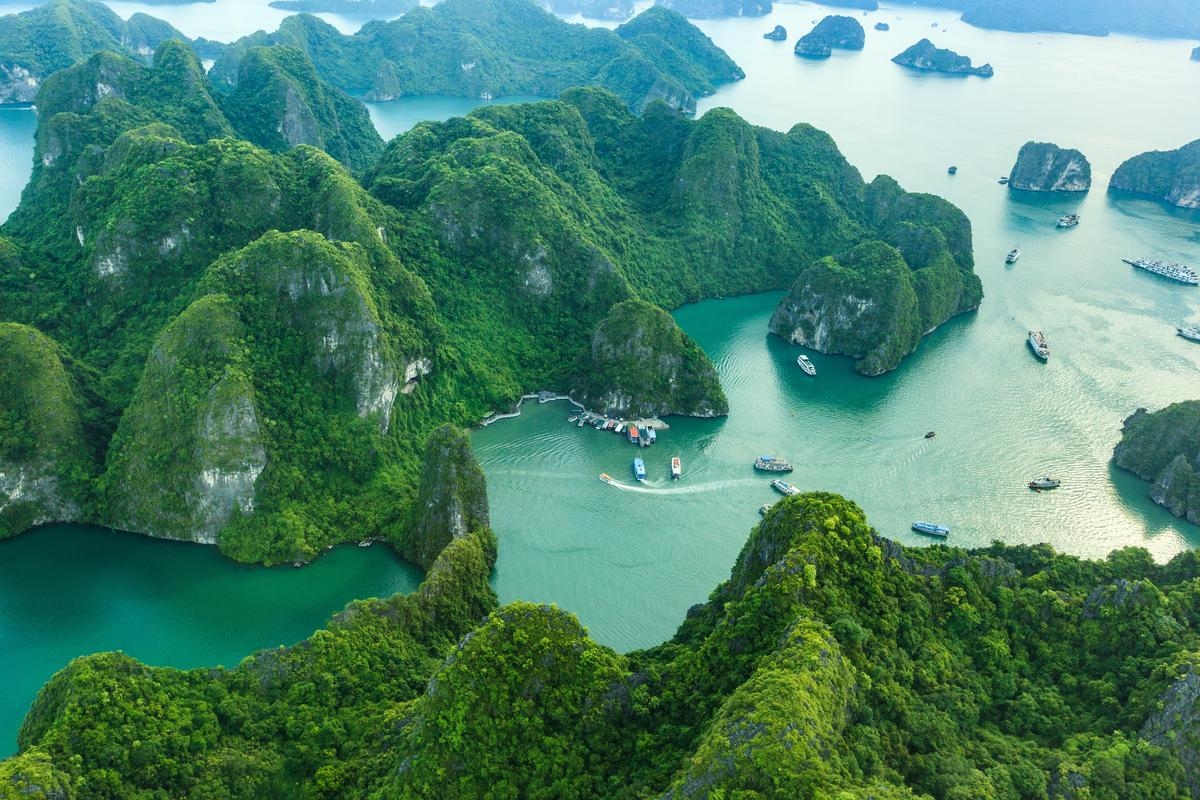 Ha Long - Yen Tu 2 days 1 night tour