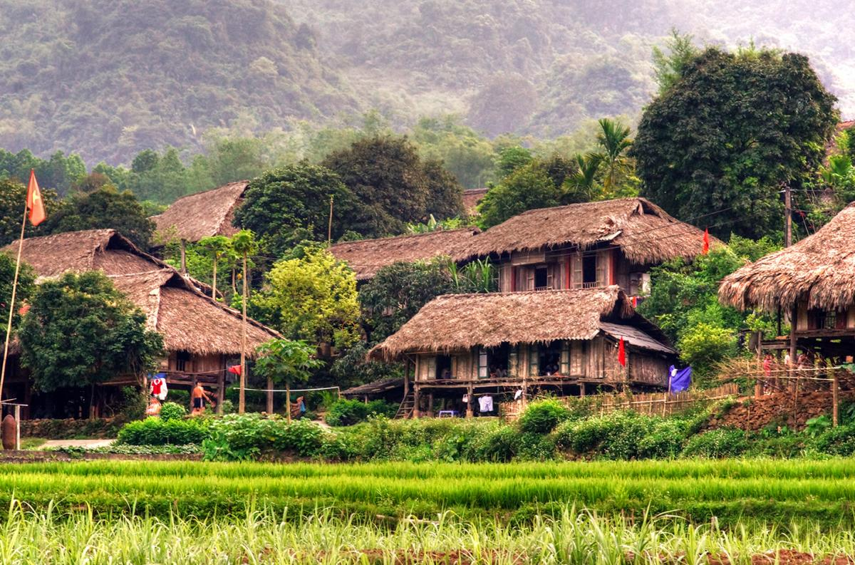 Highlights of the 5-day, 4-night Hanoi – Mai Chau – Moc Chau – Son La – Dien Bien – Lai Chau – Sapa – Hanoi