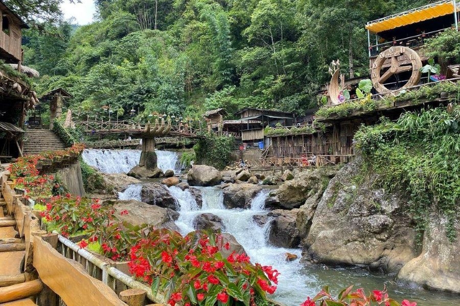 Tour Schedule Sapa – Y Ty – Lung Po 4 days 3 nights